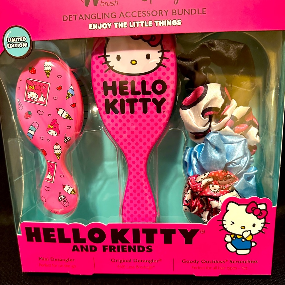 Wet Brush and Goody Special Edition Hello Kitty‎ Brush set with Scrunchies